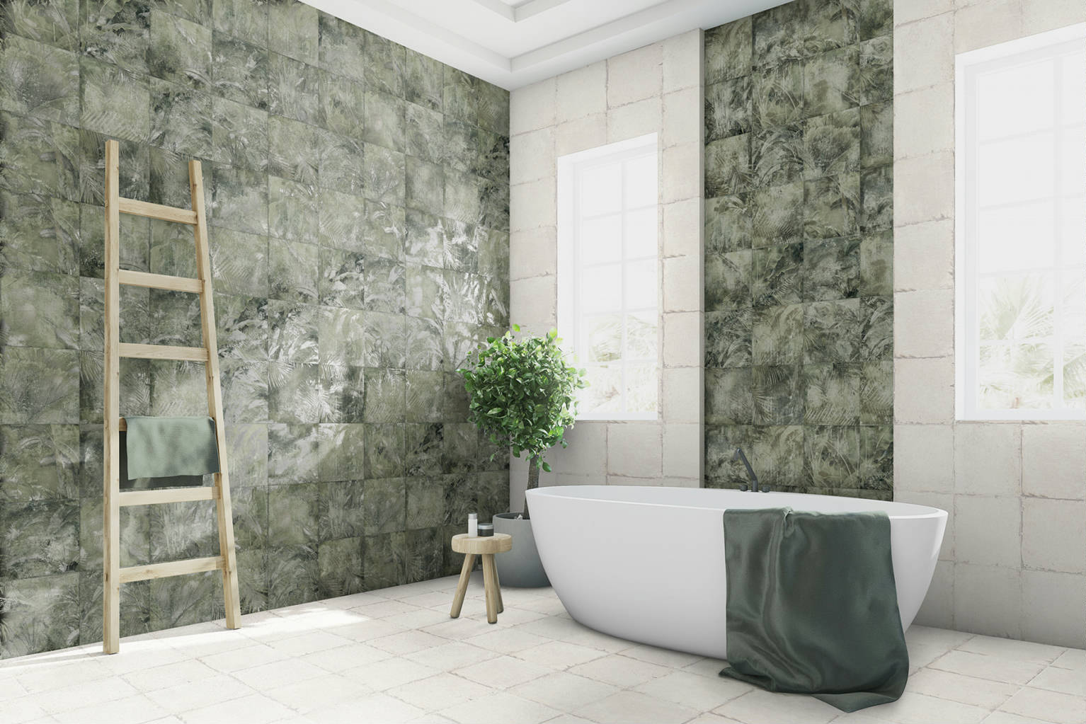 Rustykalna łazienka ze ścianą wyłożoną płytkami z roślinnym motywem, białą wanną wolnostojącą i drabiną