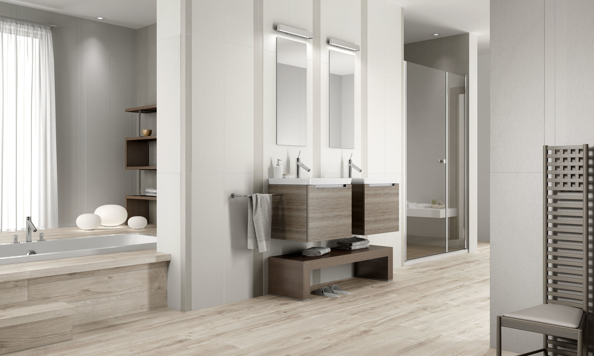 Duża, jasna łazienka z podłogą wyłożoną płytkami drewnopodobnymi, z dwoma szafkami z umywalkami i lustrami oraz kinkietami, z kabiną prysznicową i wanną oraz krzesełkiem z wysokim oparciem