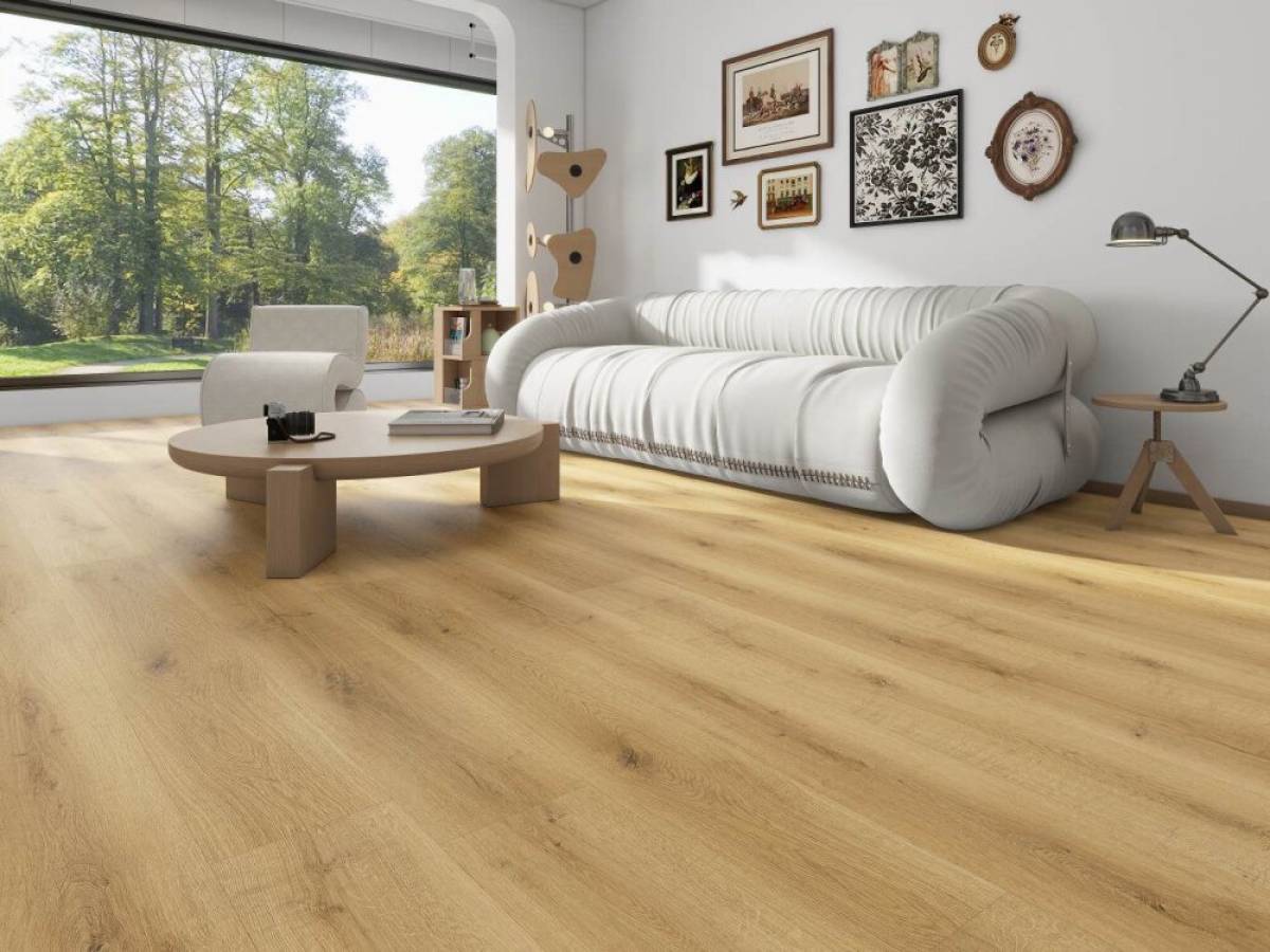 Panele winylowe SPC Premium Floor w nowoczesnym apartamencie w odcieniu naturalnego dębu