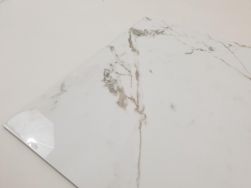 Podłoga imitująca marmur płytka Tinenza 75x75
