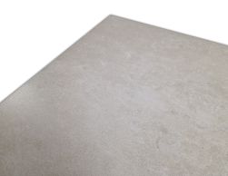 Płytka imitująca beton w szarym kolorze Cesentico Ash