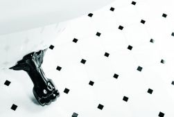 Dunin czarno białe mozaiki na ściane podłoge mozaika czarno biała octagon płytki z czarnymi kostkakmi
