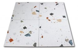 Kompozycja czterech białych płytek lastryko z dużymi i małymi kolorowymi okruchami Stracciatella Nacar 60x60