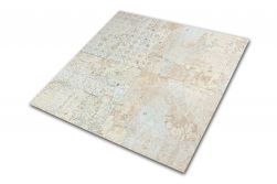 Kompozycja czterech płytek z dekoracyjnym wzorem imitującym stary dywan w jasnych kolorach Carpet Sand Natural 59,2x59,2