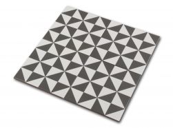 Połączenie czterech płytek biało-czarnych patchworkowych geometrycznych Terrades Grafito 20x20