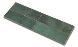 Połączenie czterech cegiełek ściennych w odcieniach zieleni Artisan Moss Green 6,5x20