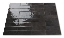 Kompozycja wielu cegiełek ściennych w odcieniach grafitowych Artisan Graphite 6,5x20