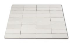 Połączenie wielu białych cegiełek ściennych matowych Magma White 6,5x20