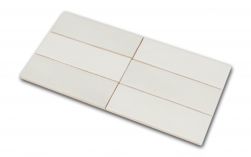 Połączenie sześciu białych i matowych cegiełek ściennych Magma White 6,5x20