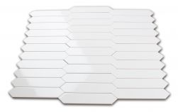 Kompozycja wielu białych płytek o nietypowym kształcie Arrow Pure White 5x25