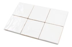 Połączenie sześciu białych cegiełek ściennych w połysku Aquarelle Blanc 10x10