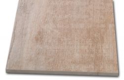 Brązowa powierzchnia płytki drewnopodobnej Bosco Roble ABS 19,5x120