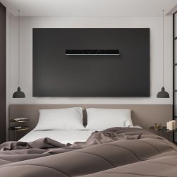 kinkiet PIERCE BLACK 24W LED w beżowej sypialni
