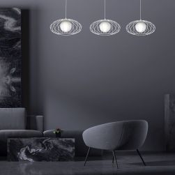 Lampa Wisząca KRONOS WHITE 3xE14 w grafitowym salonie z grafitową kanapą